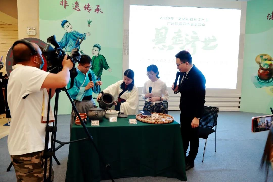 非遗日悬壶济世论抗疫，幼柴胡直播首秀放荣耀！