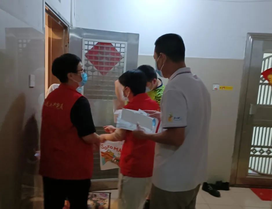 坚守本职齐担任——白云山优惠活动办理大厅公司财政人怨亟“疫”纪实