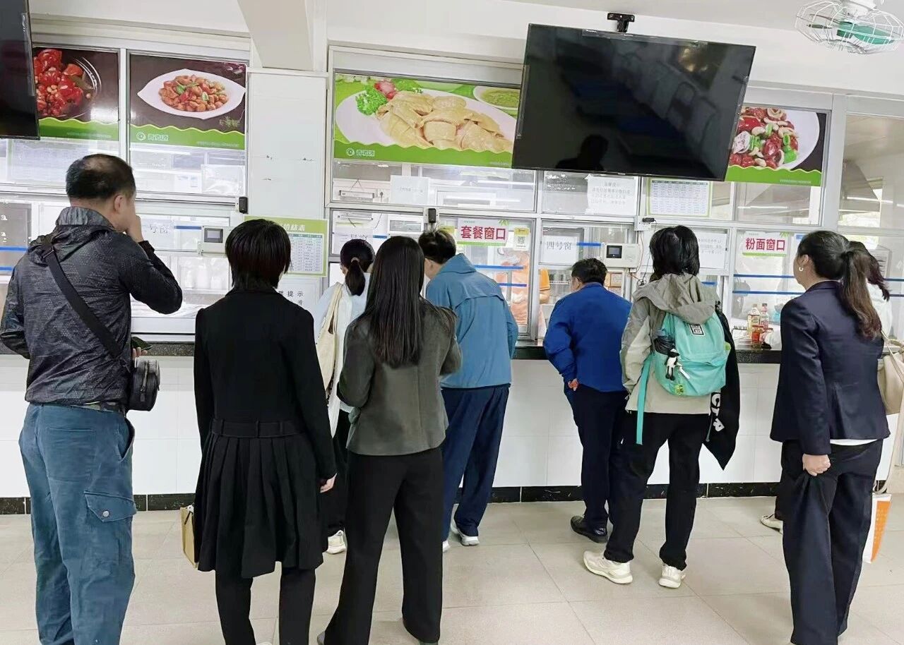 用心办“食”事，“膳”新护健全——白云山优惠活动办理大厅造药早餐服务暖心上线